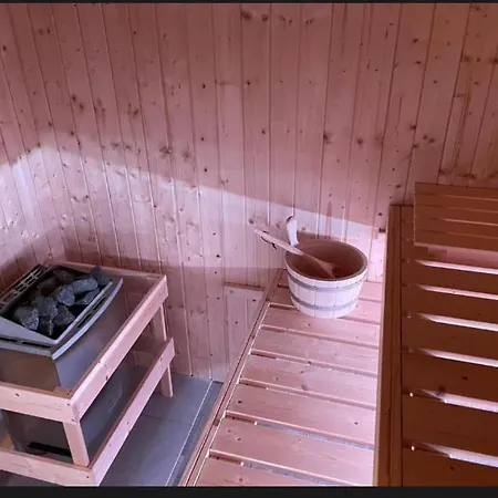 Haus Mira 아파트